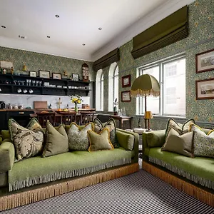 Old Town Luxury, By The Sea Apartment Scarborough